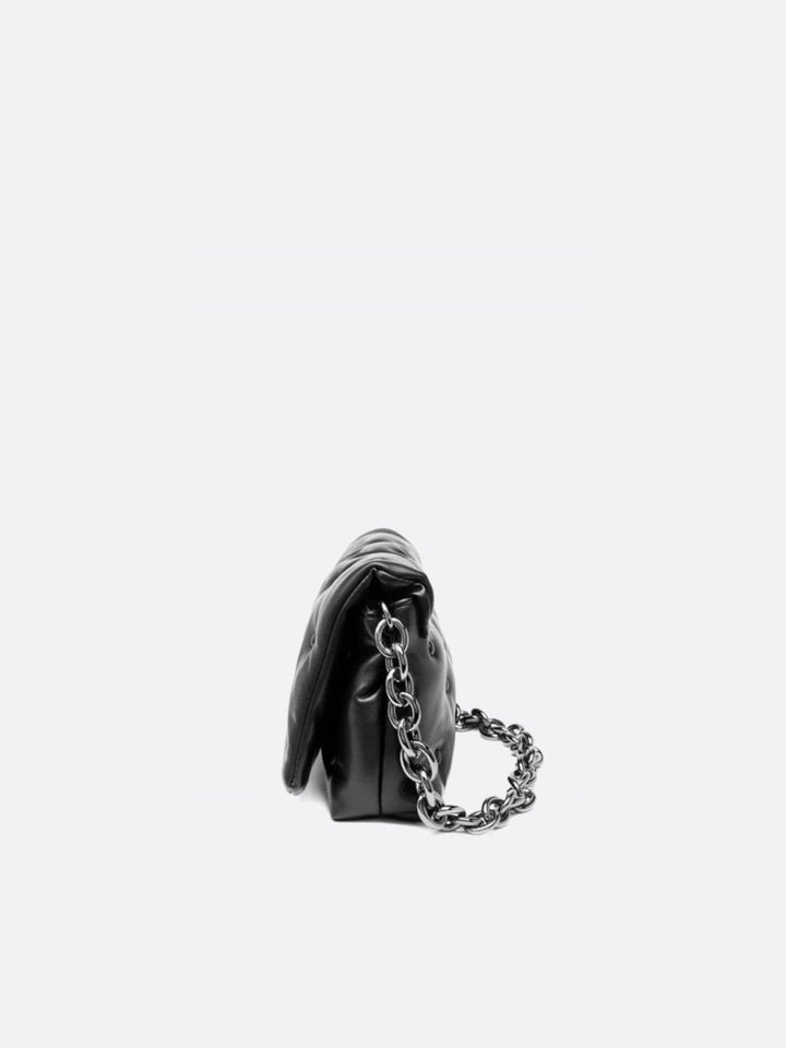 Bolso acolchado negro con correa de cadena para el hombro<br>Noctis